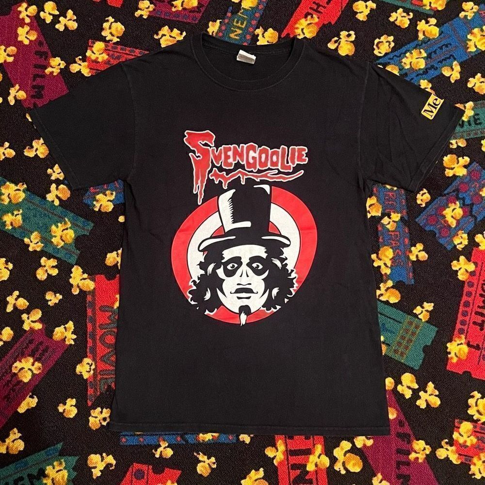 VTG Svengoolie Official Chicken Thrower Front & Back Graphic Tee Shirt / Size S